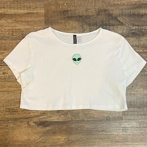 Y2K Alien UFO Area 51 Graphic Cropped Baby Tee White XS Conspiracy Core Skater